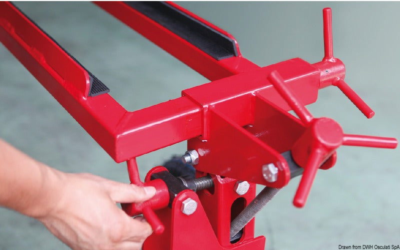 Engine jack per piedi poppieri